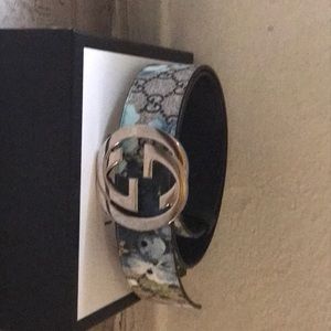 Gucci belt
